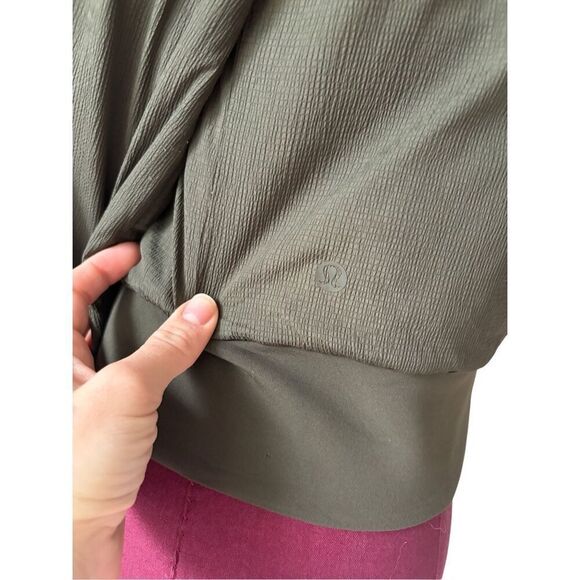 Lululemon Non-Stop Reversible Bomber Jacket size  4 Olive Green - Picture 10 of 12